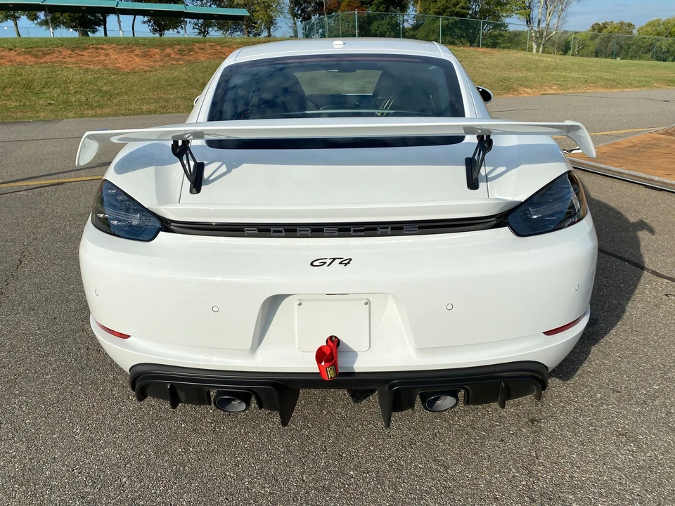 2021 Porsche 718 Cayman GT4 - Image 5 of 16