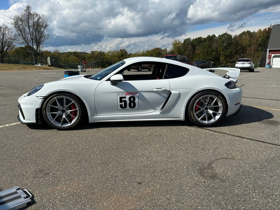 2021 Porsche 718 Cayman GT4 - Image 2 of 16