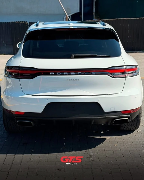 2021 Porsche Macan - Image 4 of 12