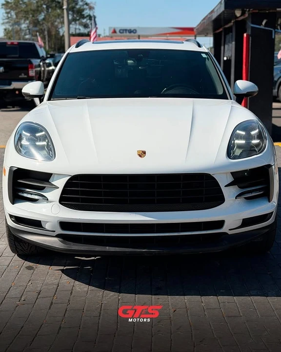2021 Porsche Macan - Image 2 of 12