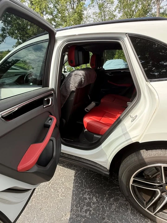 2021 Porsche Macan S - Image 8 of 13