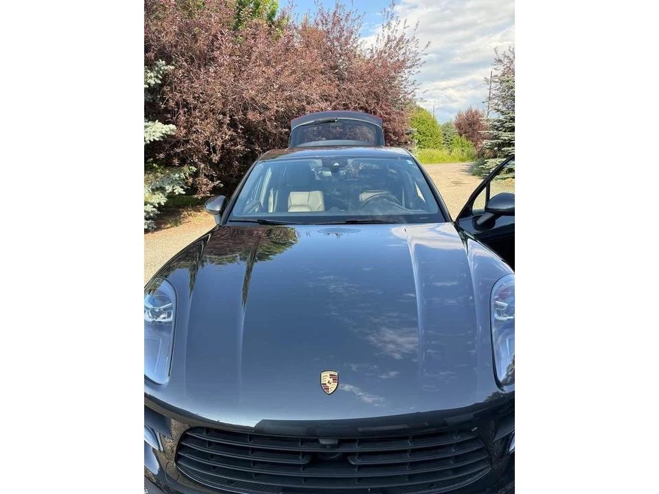 2021 Porsche Macan - Image 2 of 7