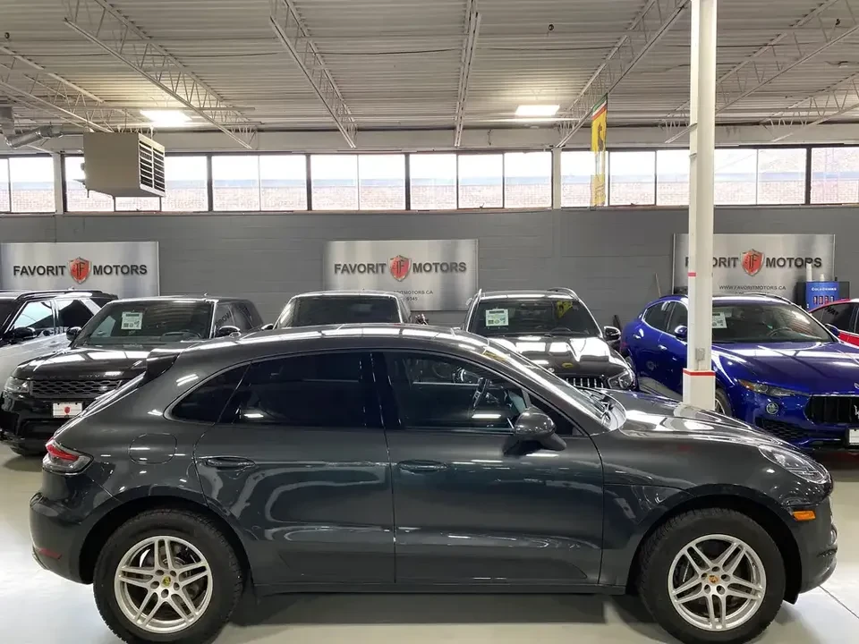 2021 Porsche Macan - Image 2 of 20