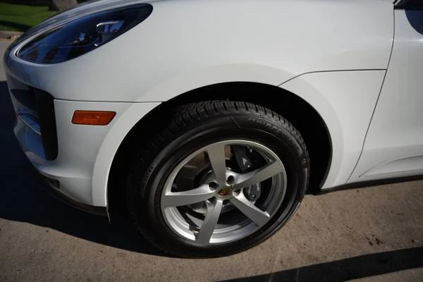 2021 Porsche Macan - Image 8 of 21