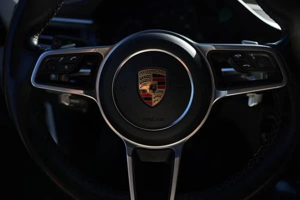 2021 Porsche Macan - Image 21 of 21