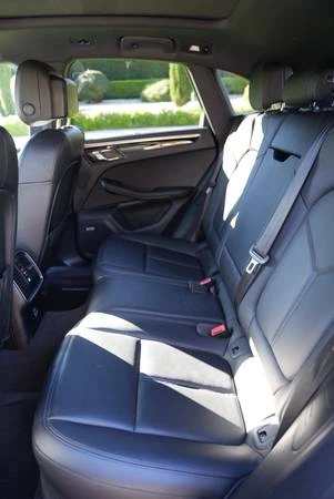 2021 Porsche Macan - Image 13 of 21