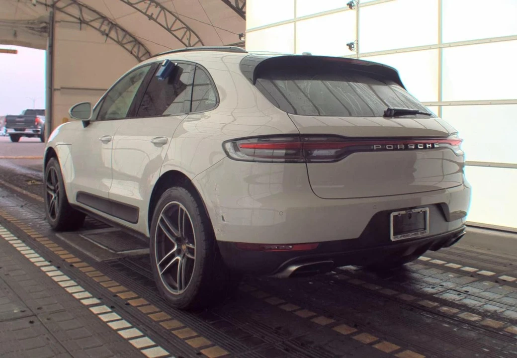 2021 Porsche Macan - Image 2 of 19
