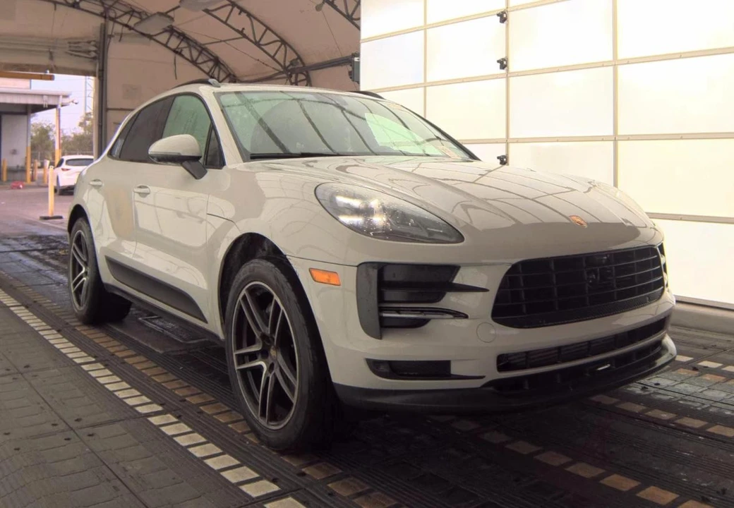 2021 Porsche Macan - Image 7 of 19