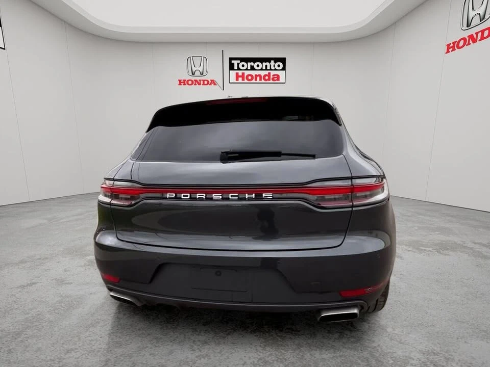 2021 Porsche Macan - Image 13 of 19