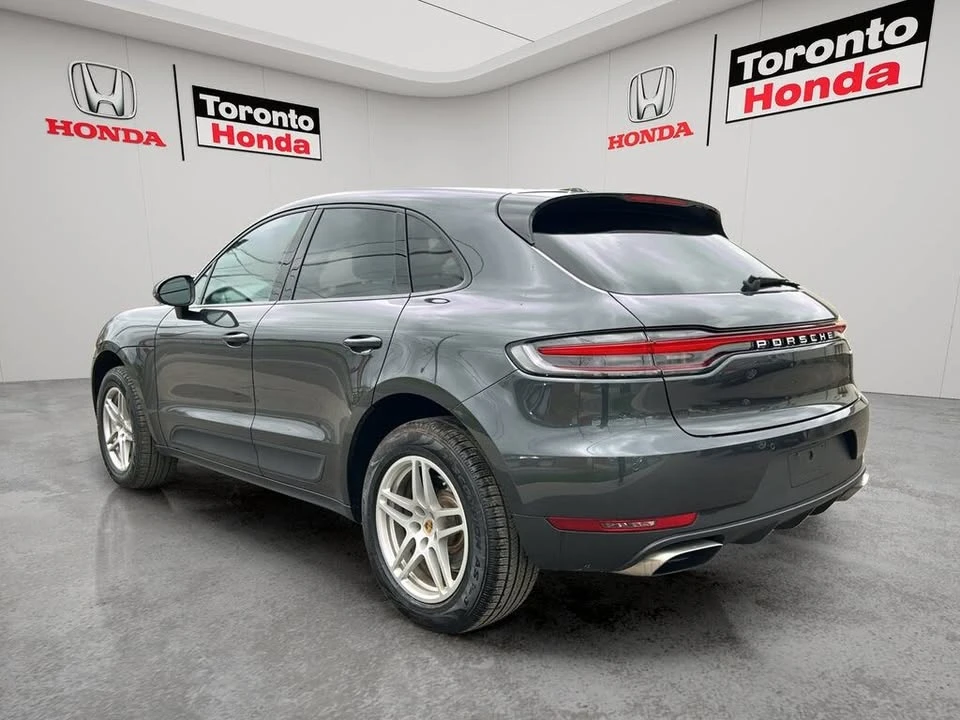 2021 Porsche Macan - Image 16 of 19