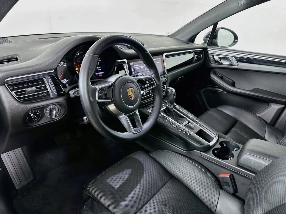 2021 Porsche Macan - Image 7 of 20