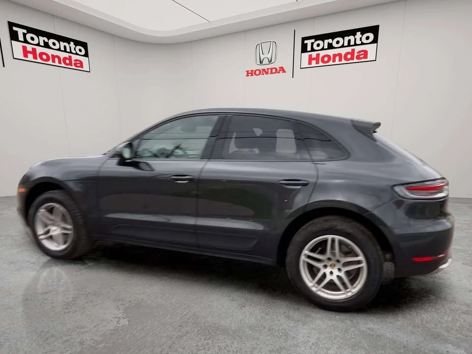 2021 Porsche Macan - Image 17 of 19