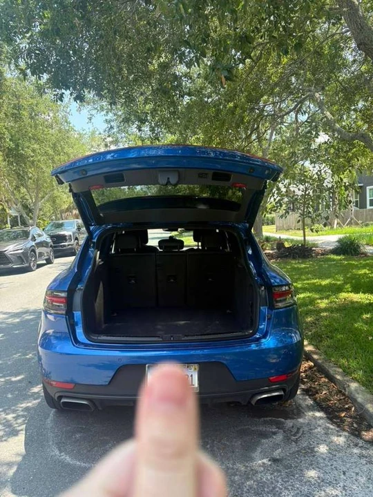 2021 Porsche Macan - Image 3 of 12