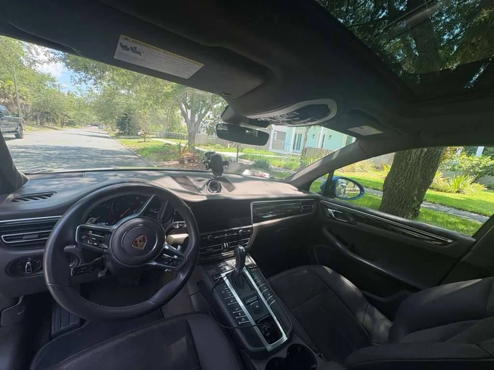 2021 Porsche Macan - Image 12 of 12