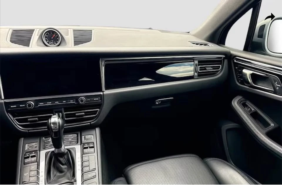 2021 Porsche Macan - Image 4 of 7