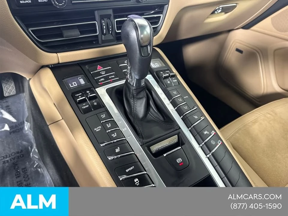 2021 Porsche Macan - Image 3 of 20
