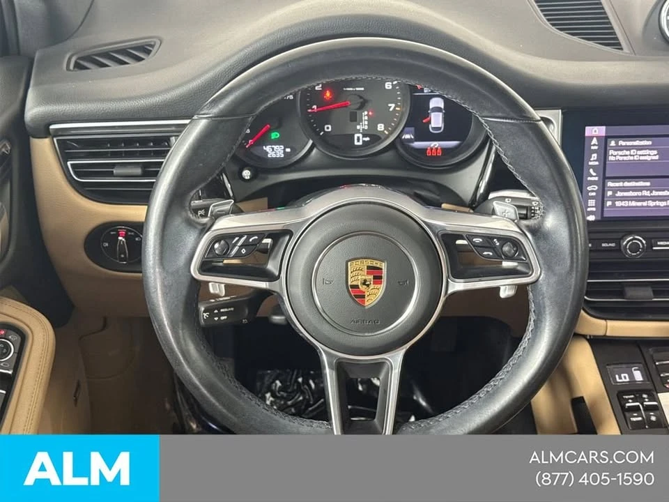 2021 Porsche Macan - Image 14 of 20