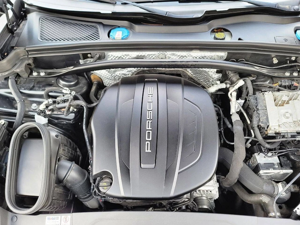 2021 Porsche Macan - Image 23 of 23