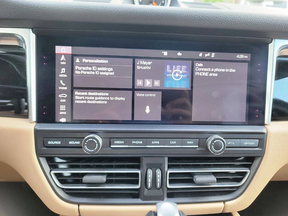 2021 Porsche Macan - Image 12 of 23