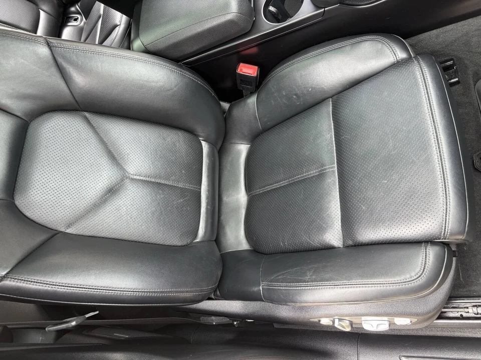 2021 Porsche Macan - Image 15 of 21