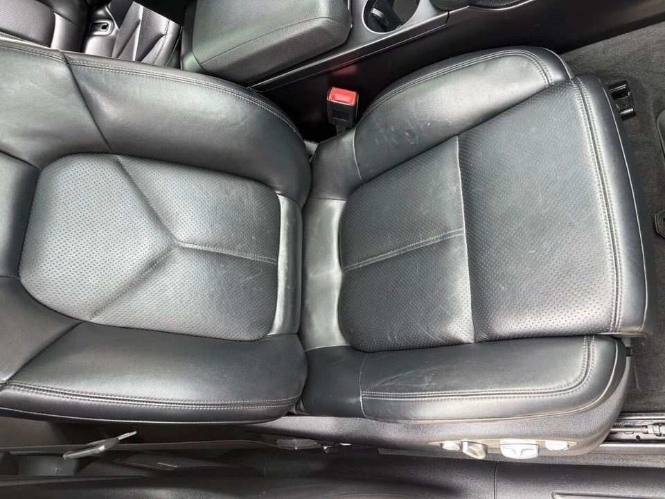 2021 Porsche Macan - Image 15 of 21