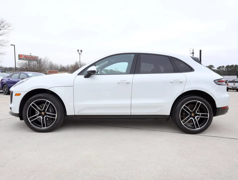 2021 Porsche Macan - Image 2 of 20