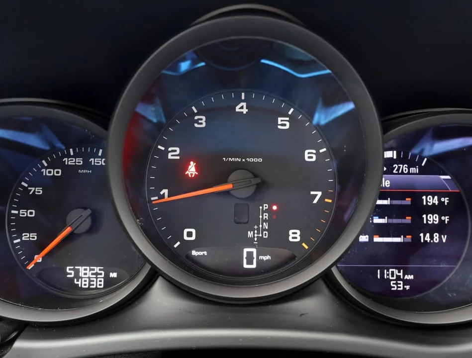 2021 Porsche Macan - Image 19 of 20