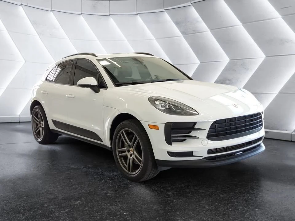 2021 Porsche Macan - Image 2 of 9