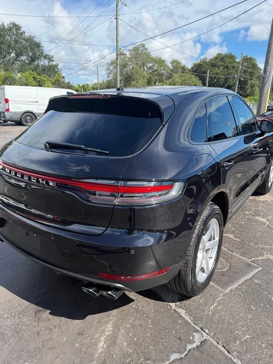 2021 Porsche Macan - Image 6 of 11