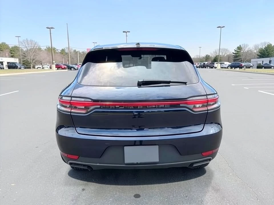 2021 Porsche Macan - Image 6 of 12