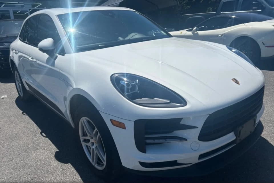 2021 Porsche Macan - Image 6 of 17