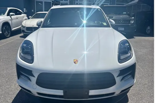 2021 Porsche Macan Base