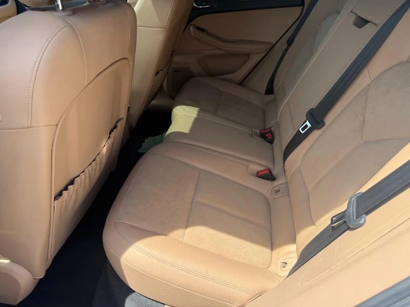 2021 Porsche Macan - Image 12 of 12