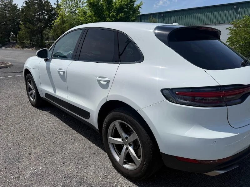 2021 Porsche Macan - Image 6 of 12