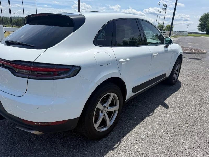 2021 Porsche Macan - Image 5 of 12