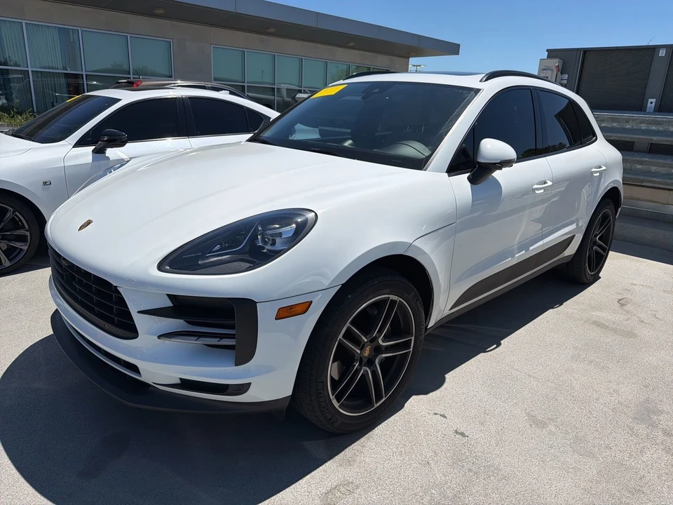 2021 Porsche Macan - Image 2 of 6