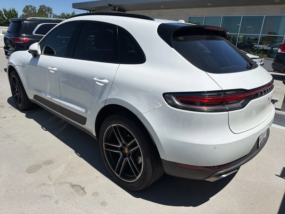 2021 Porsche Macan - Image 5 of 6