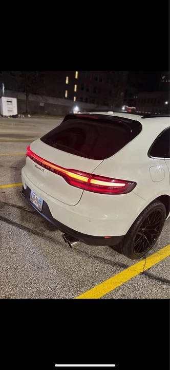 2021 Porsche Macan - Image 5 of 17