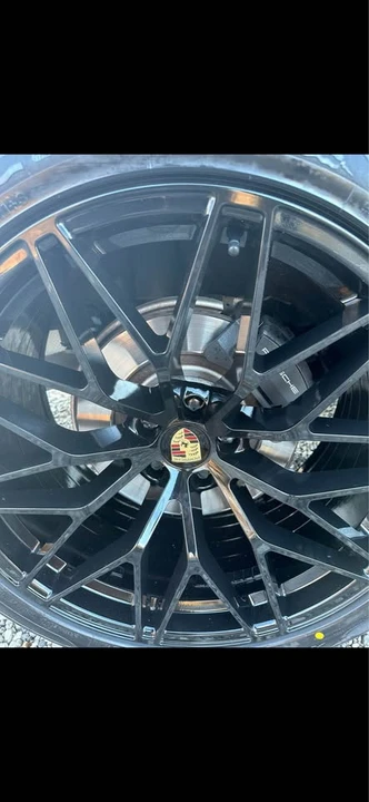 2021 Porsche Macan - Image 6 of 17