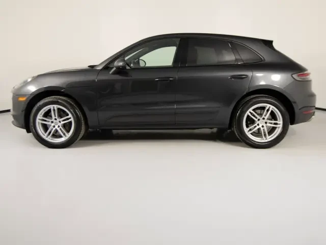 2021 Porsche Macan - Image 2 of 6