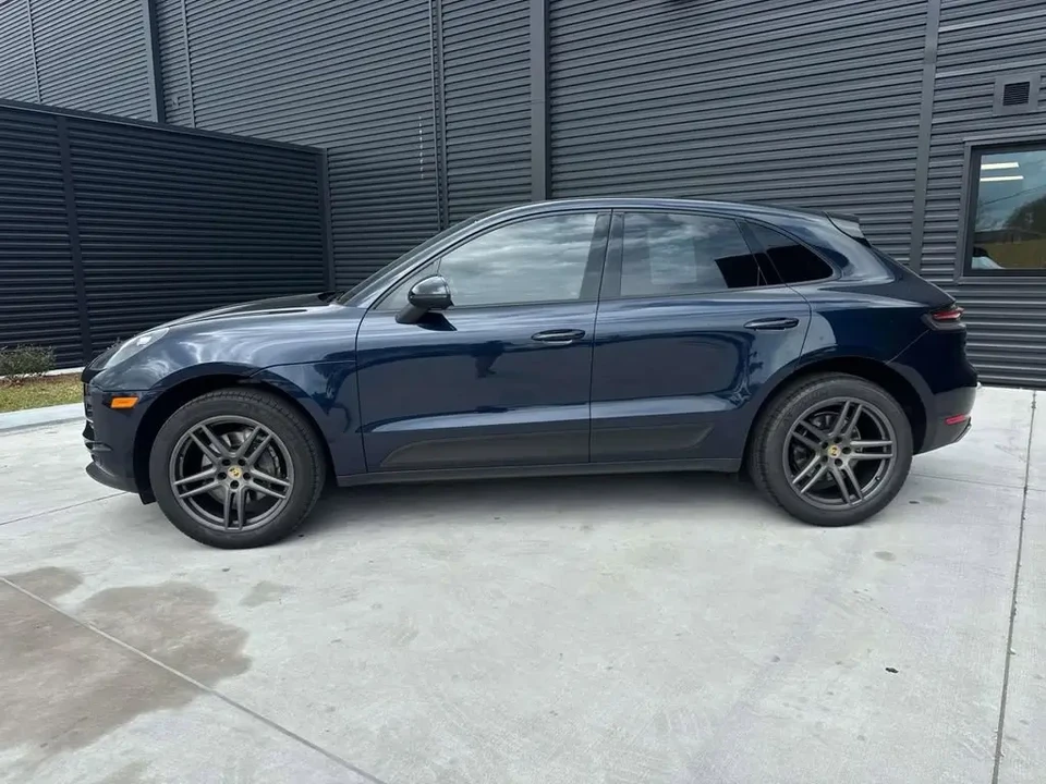 2021 Porsche Macan - Image 2 of 7
