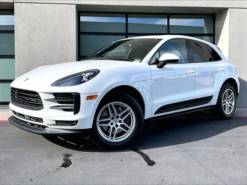 2021 Porsche Macan - Image 2 of 7