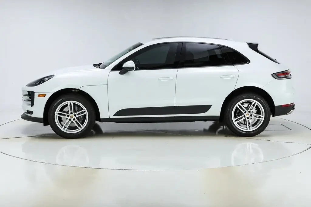 2021 Porsche Macan - Image 2 of 7