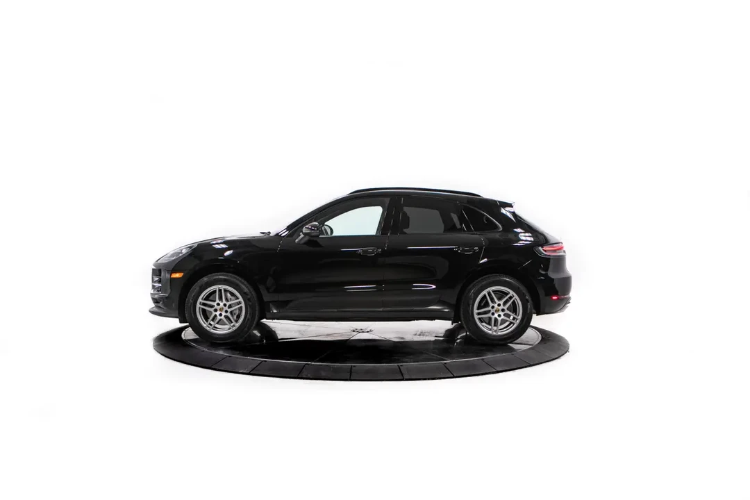 2021 Porsche Macan - Image 2 of 6
