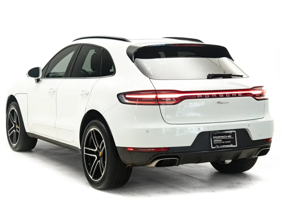 2021 Porsche Macan - Image 3 of 4