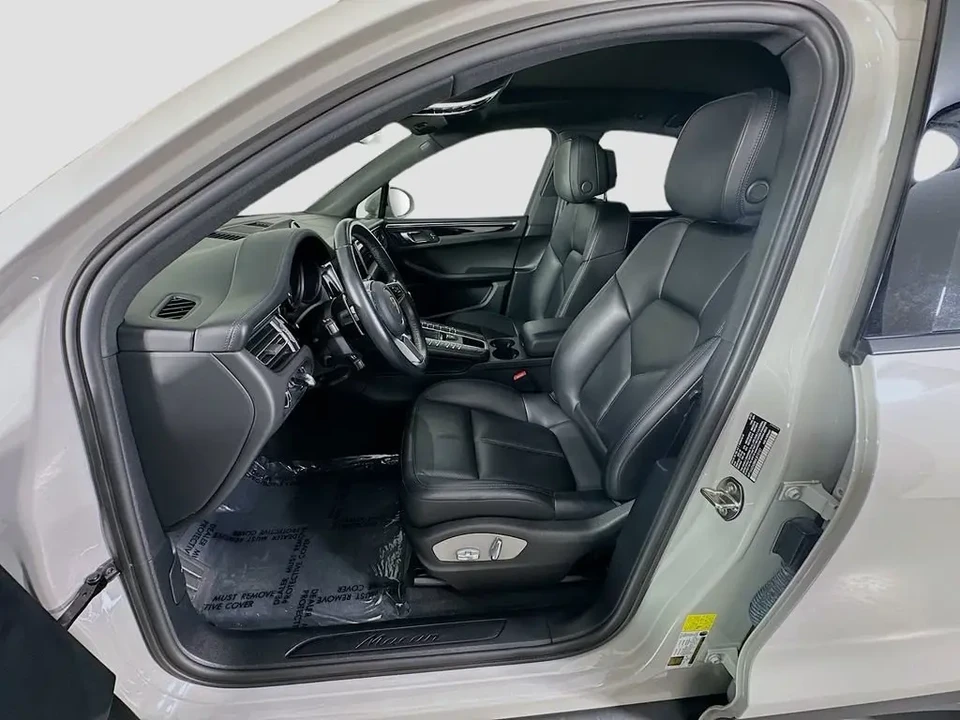 2021 Porsche Macan - Image 5 of 5
