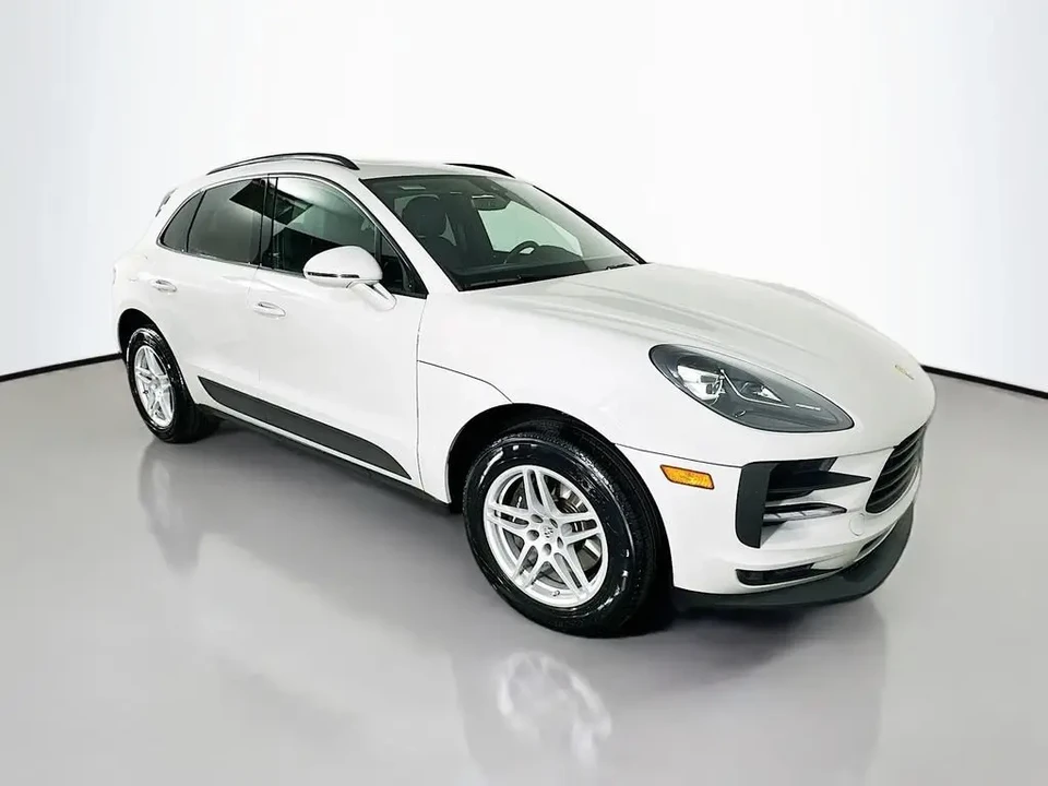 2021 Porsche Macan - Image 2 of 5