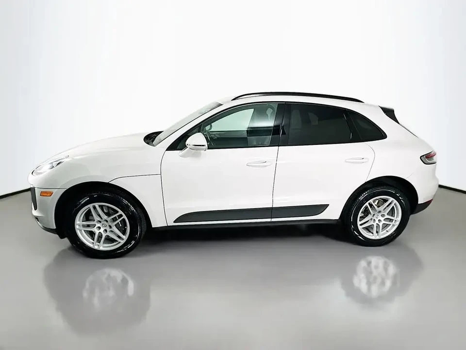 2021 Porsche Macan - Image 3 of 5