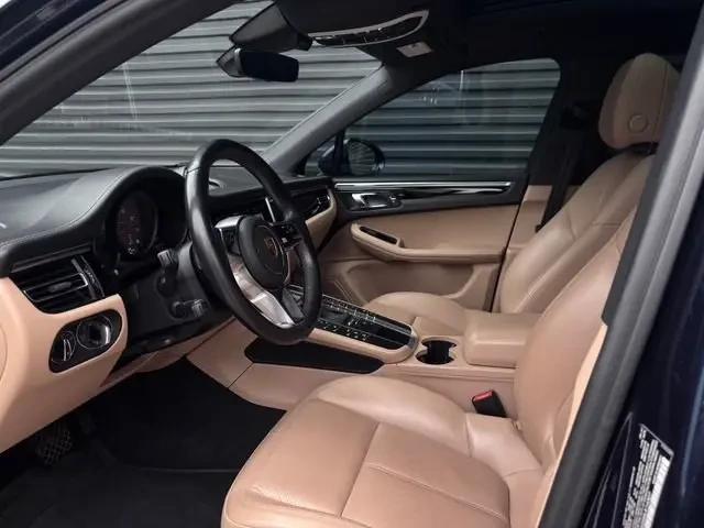 2021 Porsche Macan - Image 4 of 9