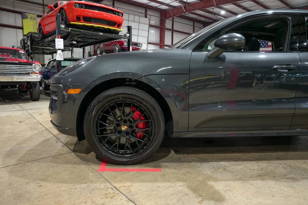 2021 Porsche Macan GTS - Image 3 of 31